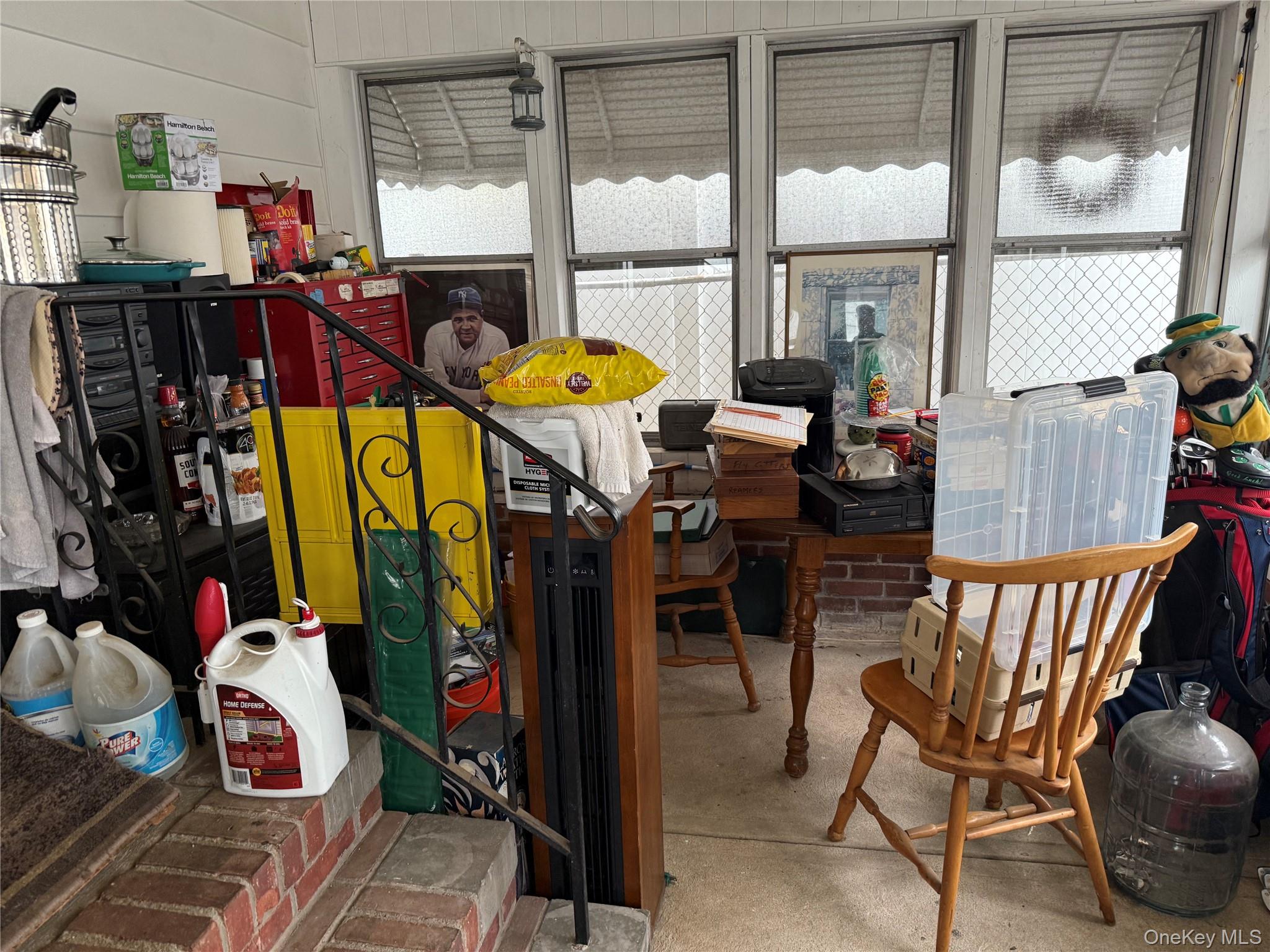 609 Hempstead Gardens Drive, West Hempstead, NY 11552