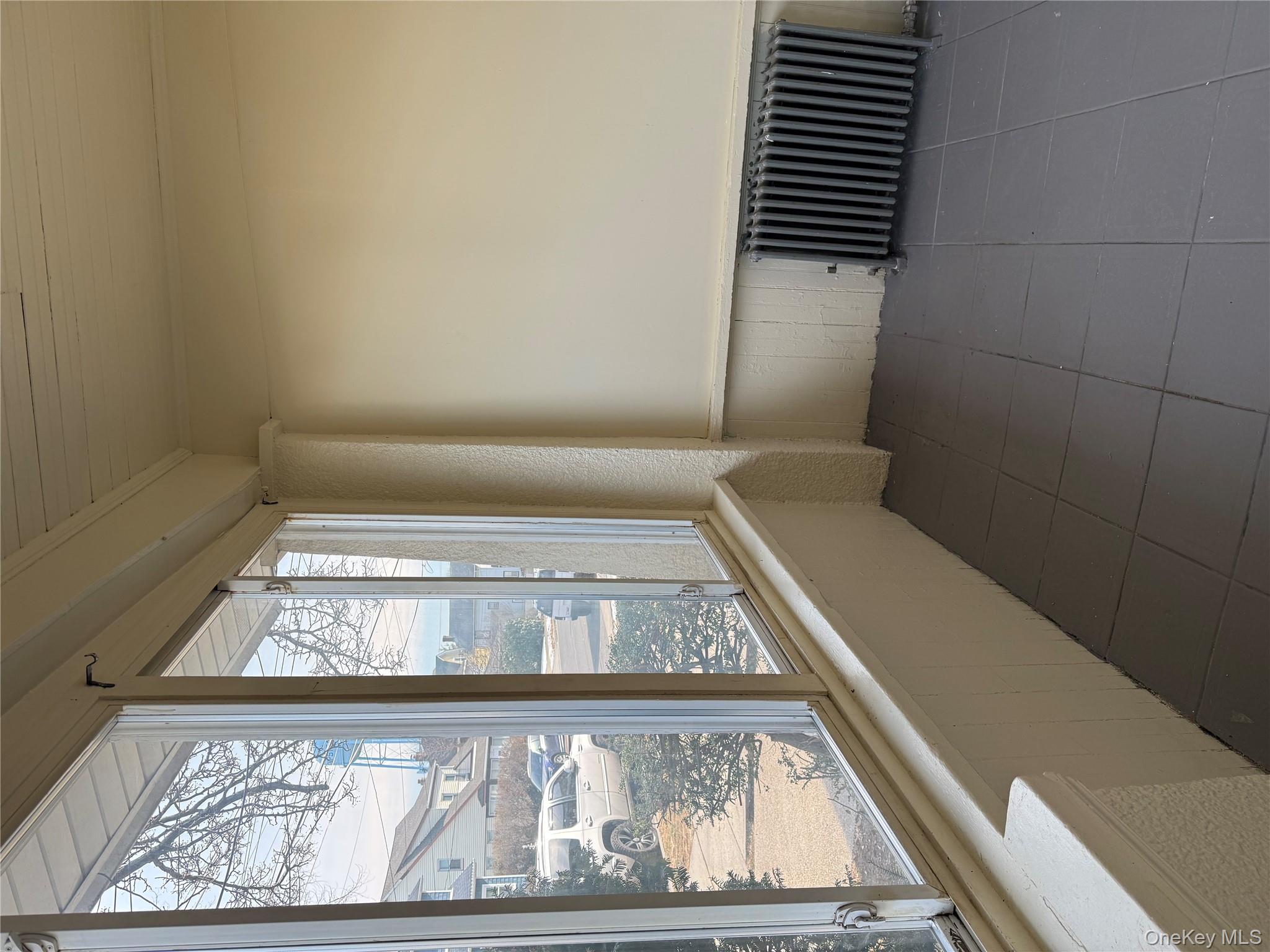 31 Lafayette Avenue, Hempstead, NY 11550