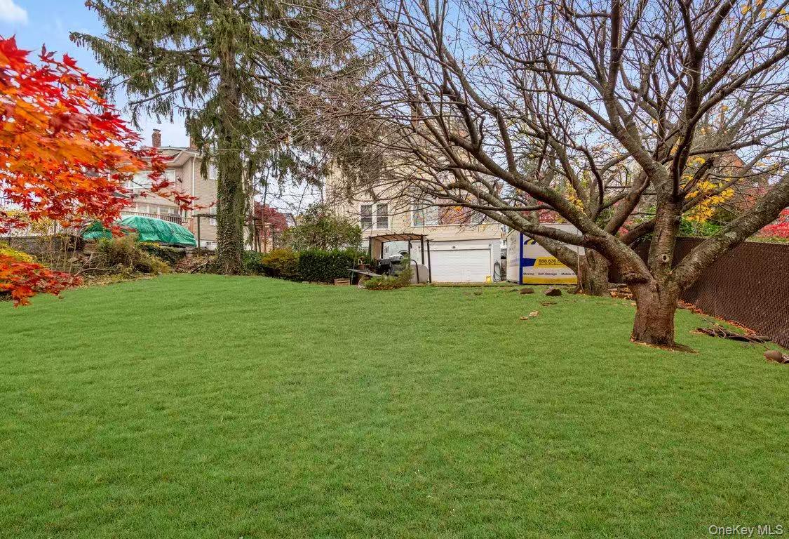 38-19 223rd St, Bayside, NY 11361