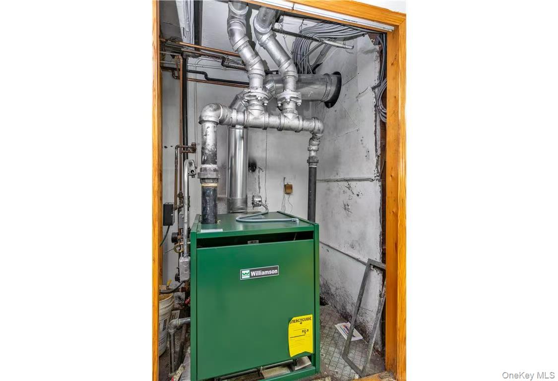 38-19 223rd St, Bayside, NY 11361