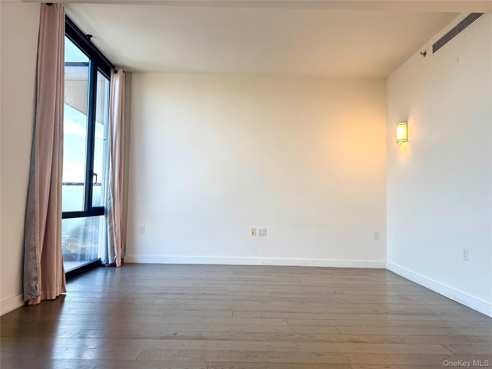 8808 Justice Avenue # 15N, Elmhurst, NY 11373