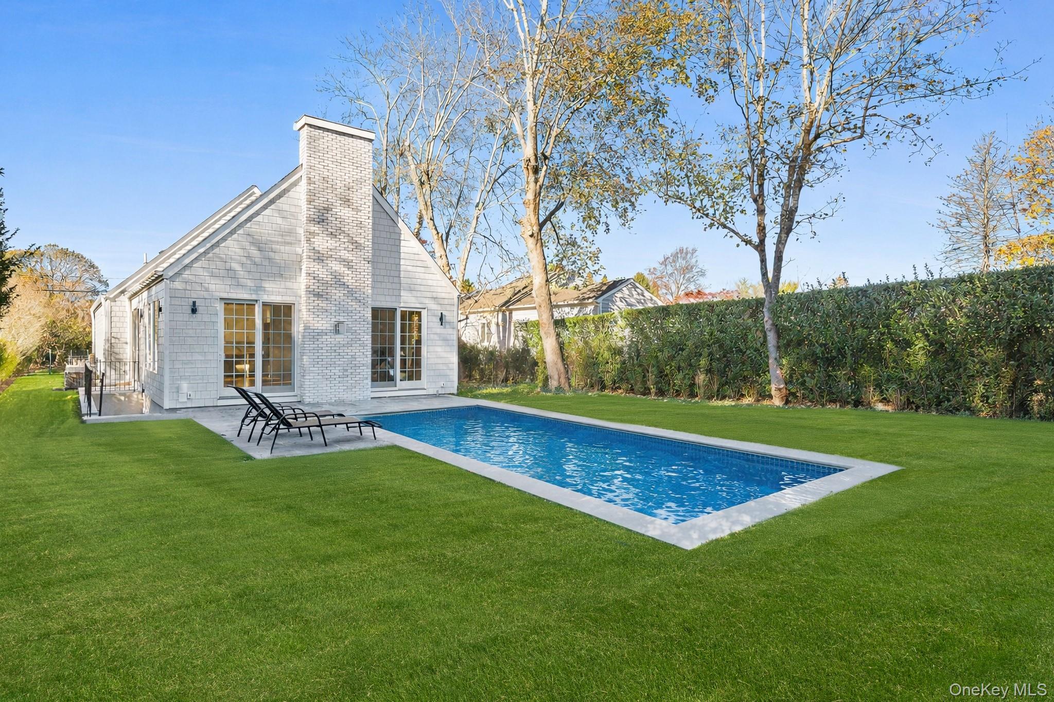 62 Dale Street, Southampton, NY 11968