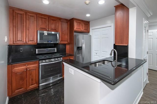 1104 Vista View Drive # 1104, Farmingville, NY 11738