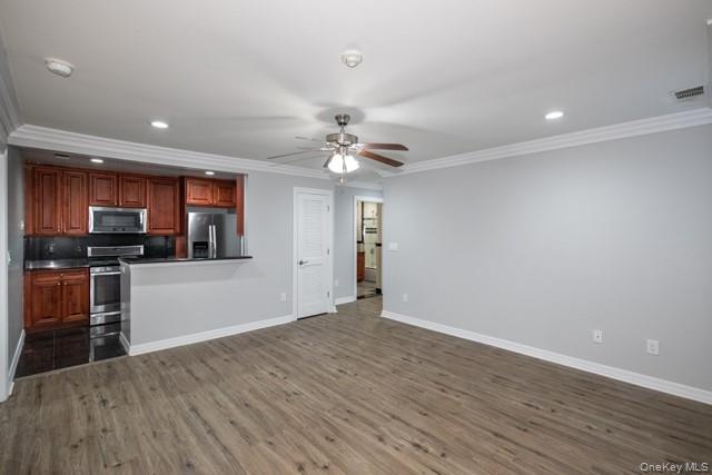 1104 Vista View Drive # 1104, Farmingville, NY 11738