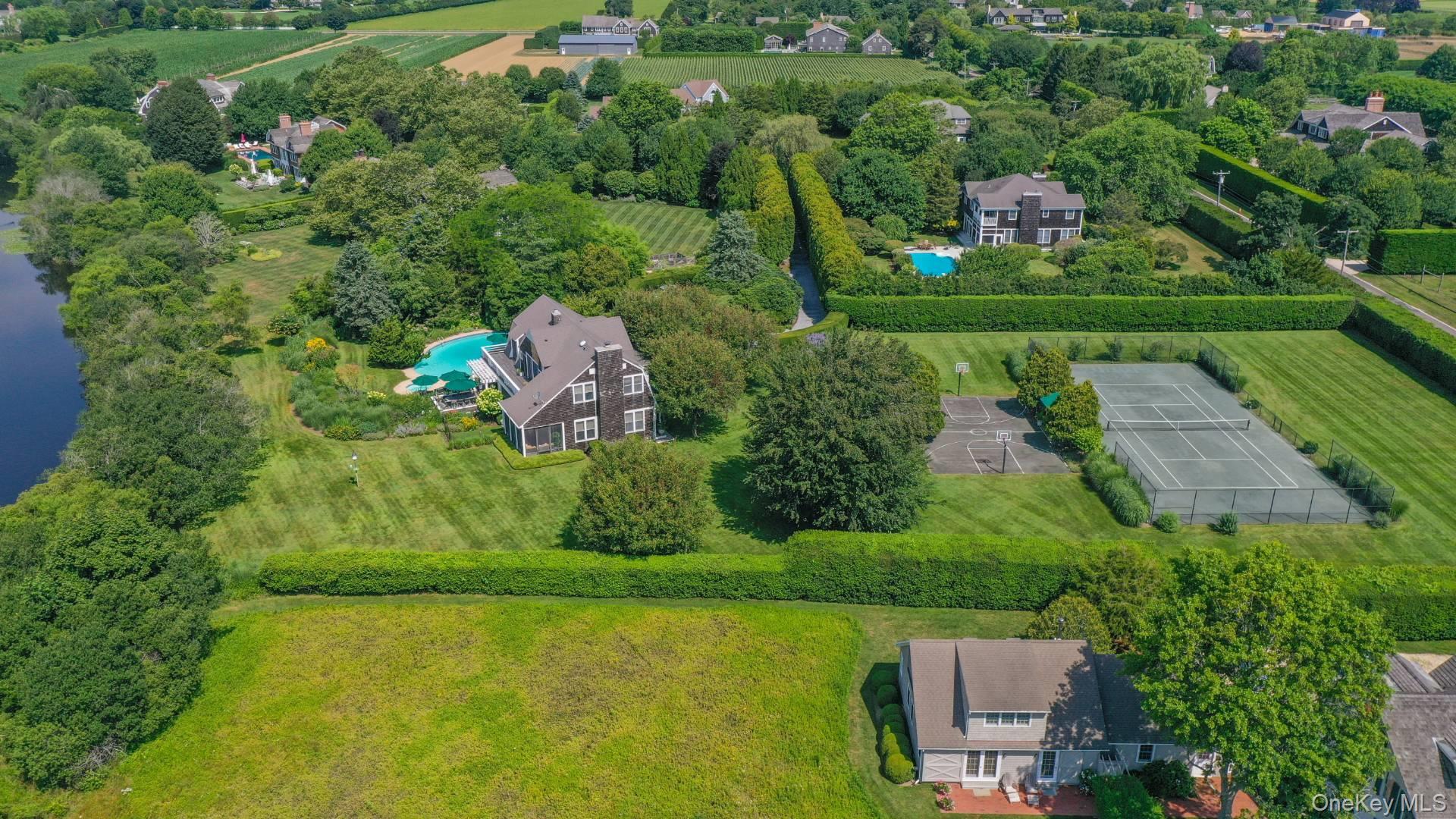 Sagaponack, NY 11962