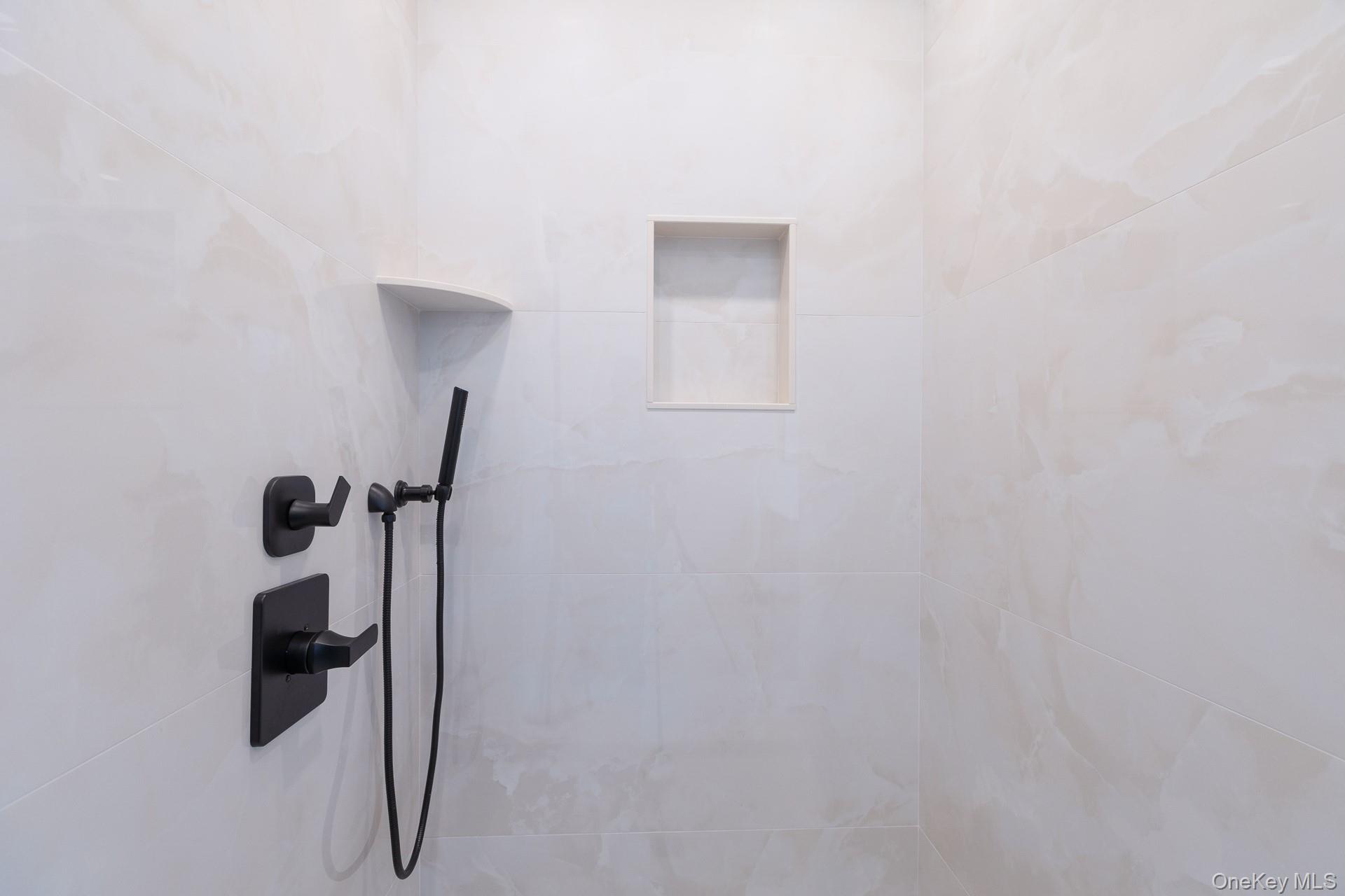 28 Locust, Bayport, NY 11705