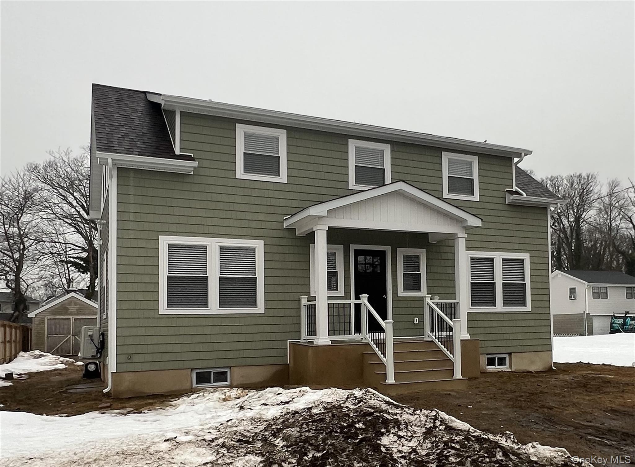 28 Locust, Bayport, NY 11705