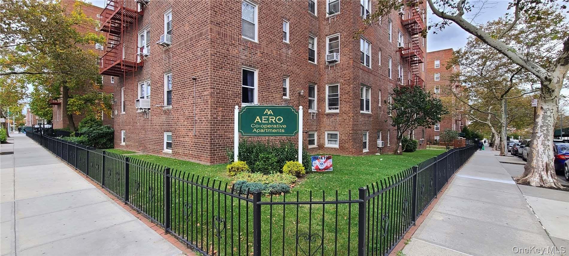 63-61 Yellowstone Boulevard # 2-J, Forest Hills, NY 11375