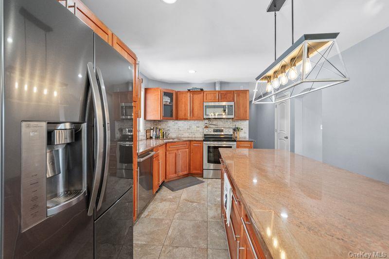 73 Chief Nimham Circle, Carmel, NY 10512