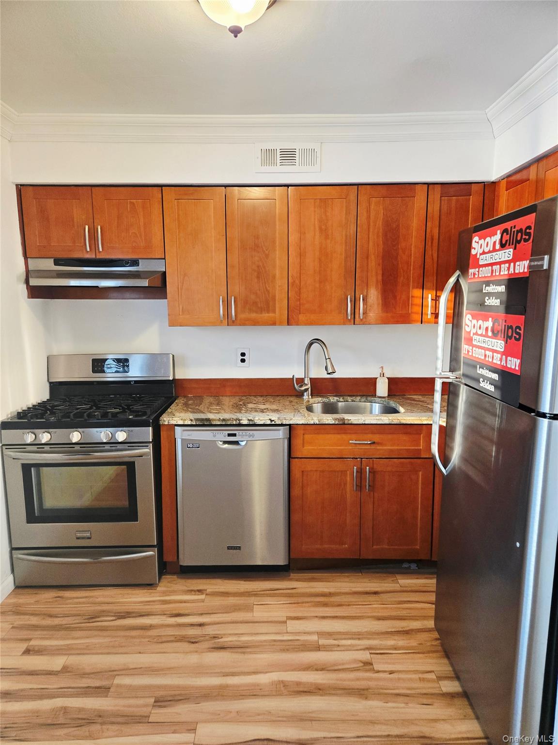 199 Pointe Circle North # 199, Coram, NY 11727