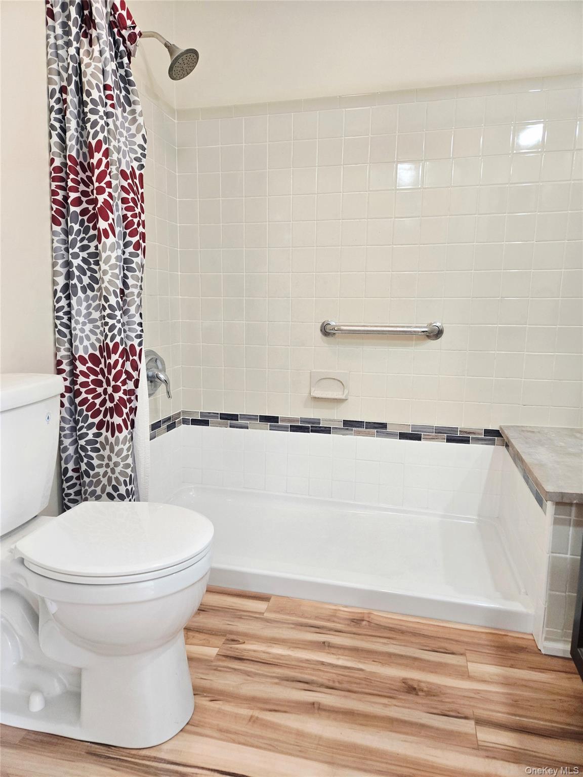 199 Pointe Circle North # 199, Coram, NY 11727