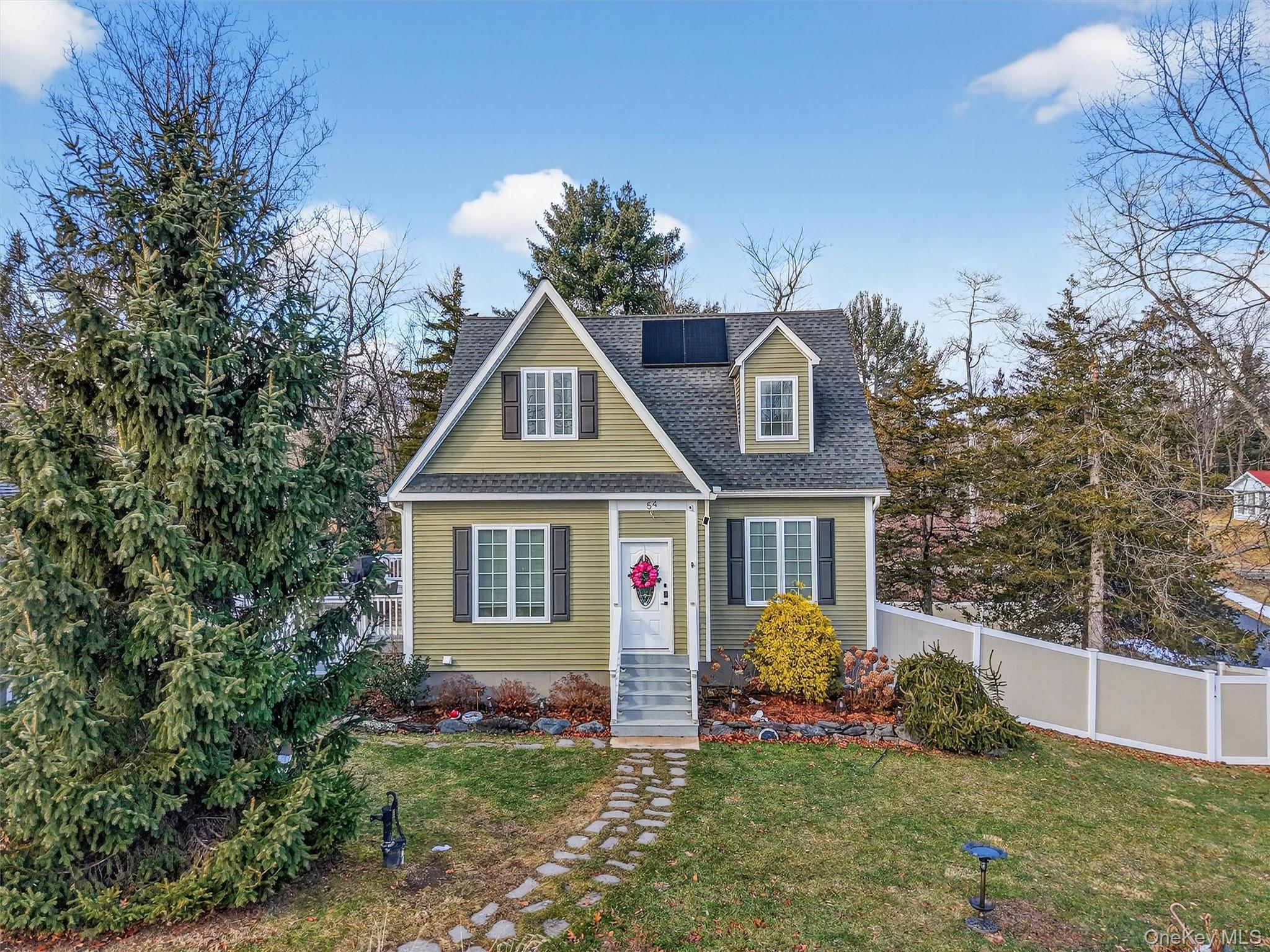 54 Shore Drive, Elizaville, NY 12523