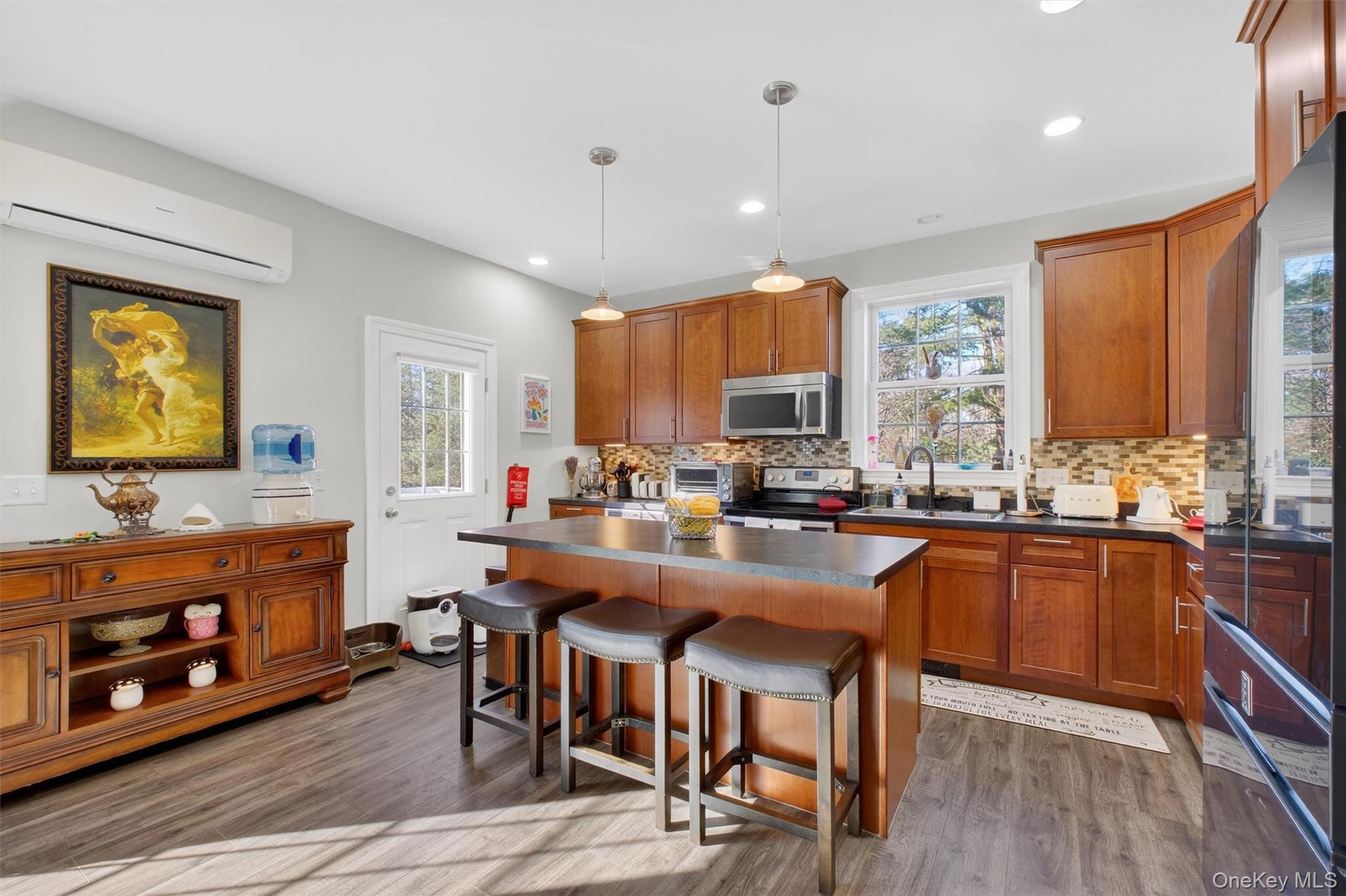 54 Shore Drive, Elizaville, NY 12523