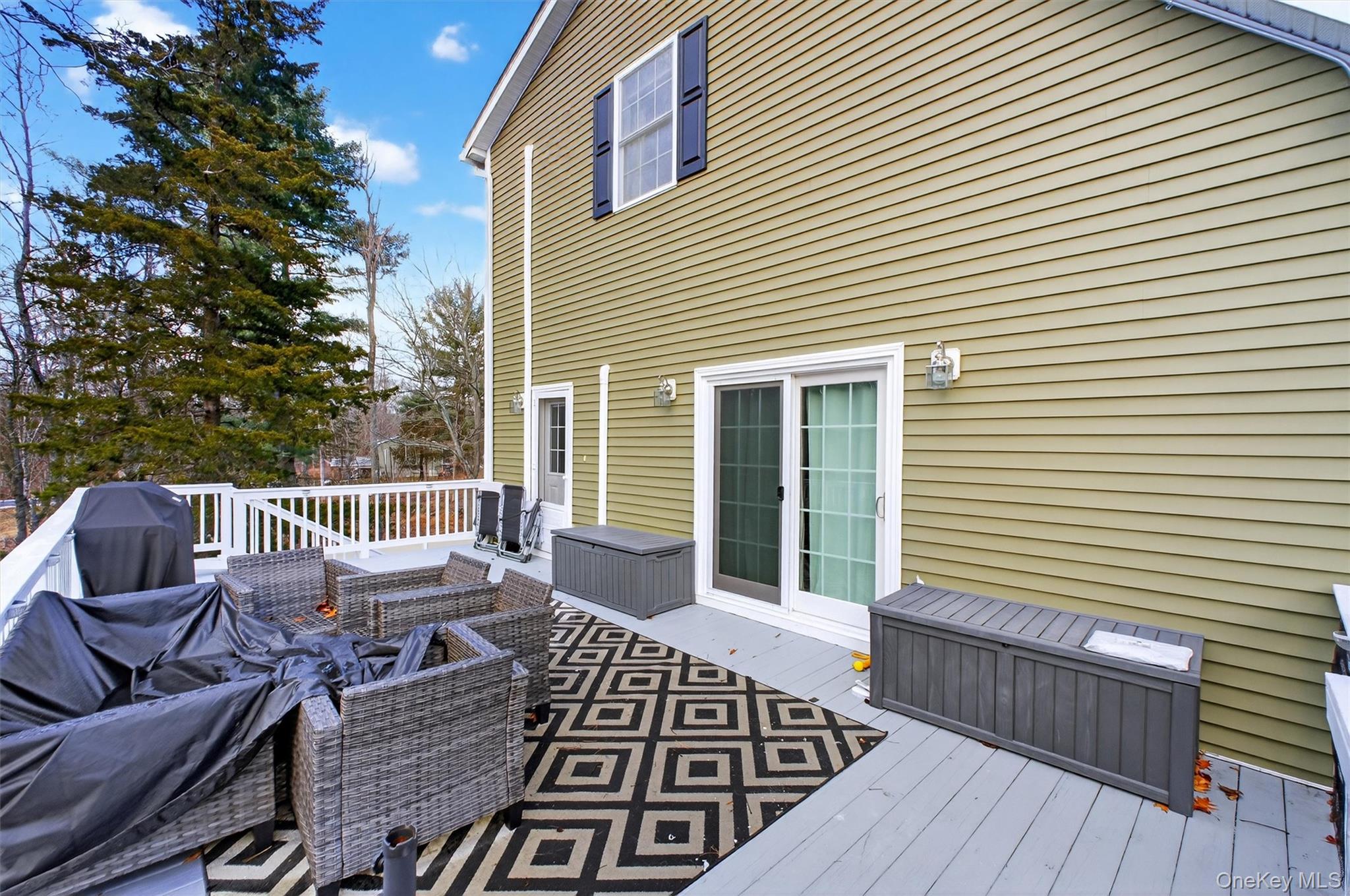 54 Shore Drive, Elizaville, NY 12523