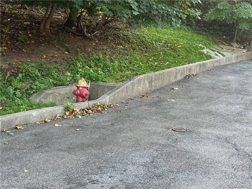 10-13-75 Dickinson Avenue, Yonkers, NY 10703