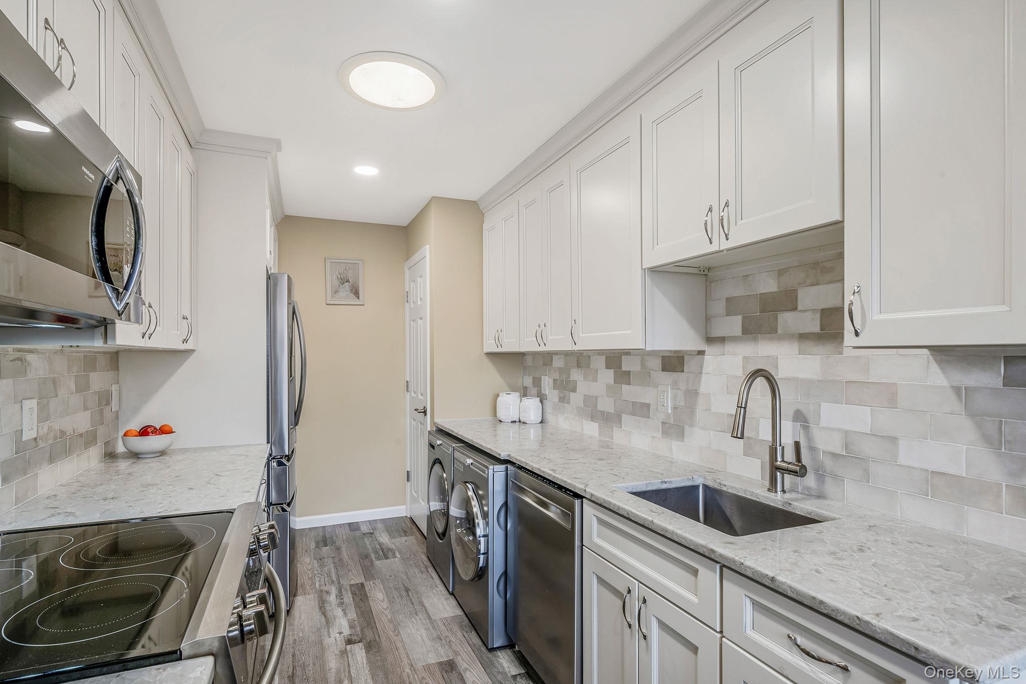 101 Flair Court E, Saint James, NY 11780