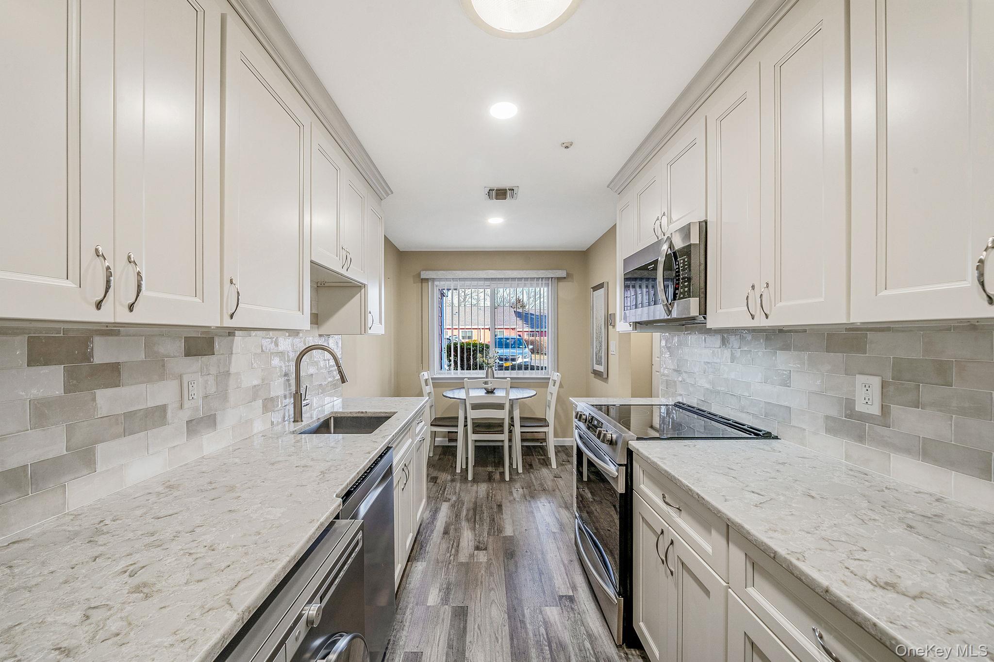 101 Flair Court E, Saint James, NY 11780