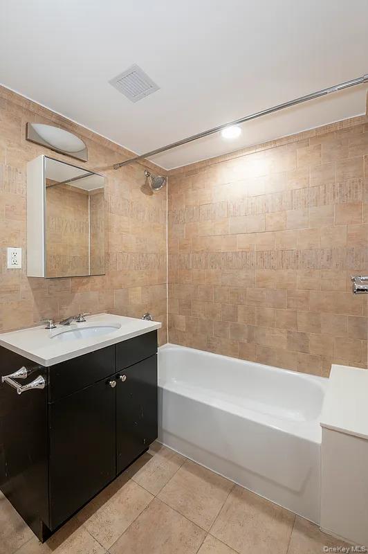 3286 41st Street # 3F, Astoria, NY 11103