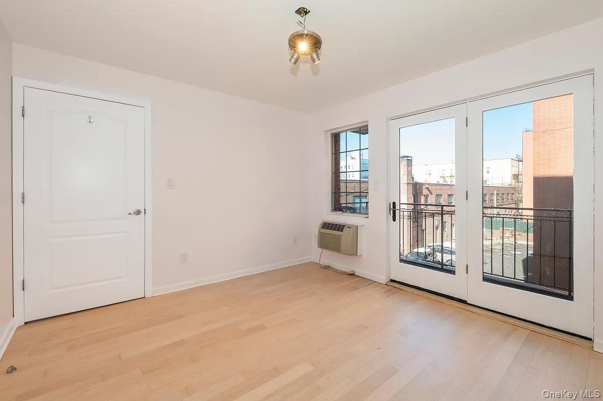 3286 41st Street # 3F, Astoria, NY 11103