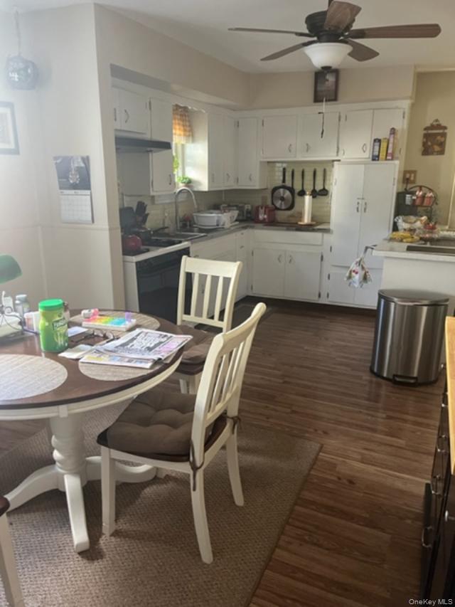 330 florida Avenue, Copiague, NY 11726