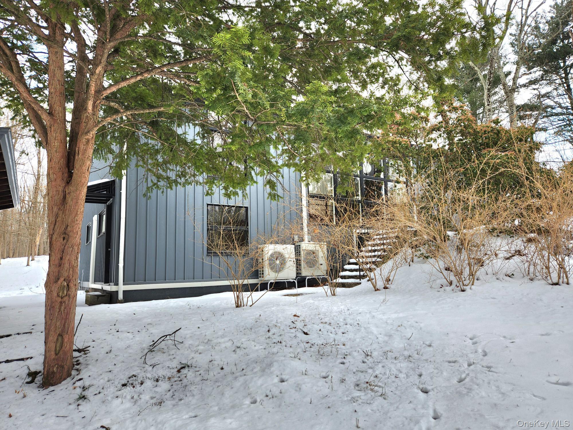 568 River Road, Rhinebeck, NY 12572