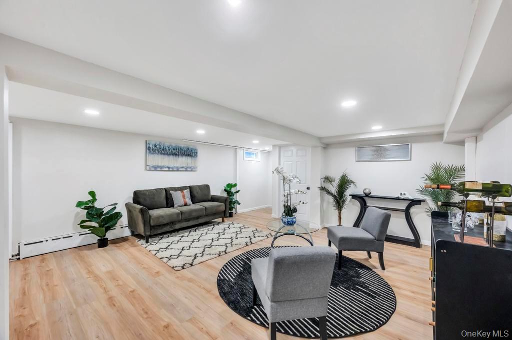 63 Beech Avenue, Farmingville, NY 11738