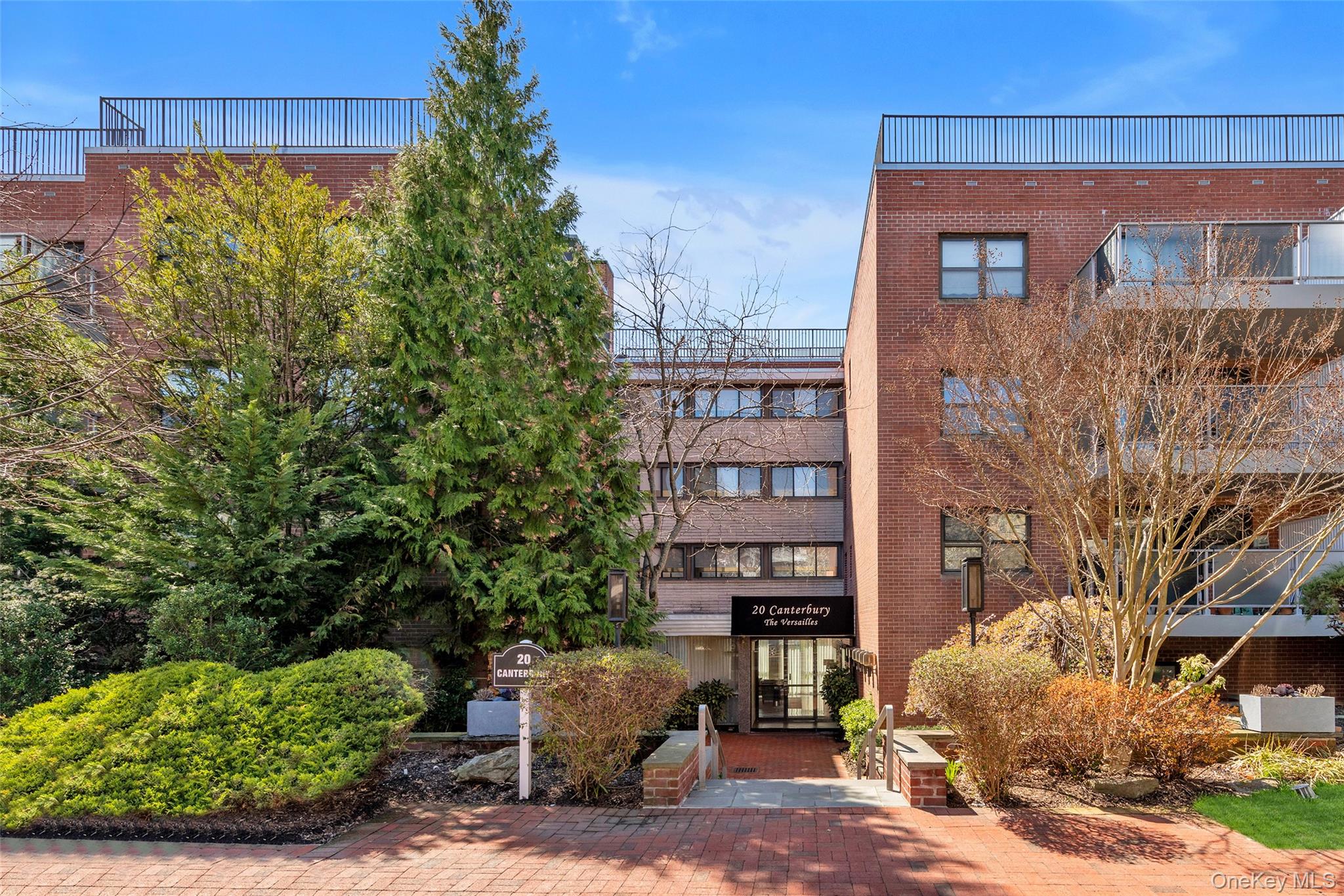 20 Canterbury Road # 2C, Great Neck, NY 11021