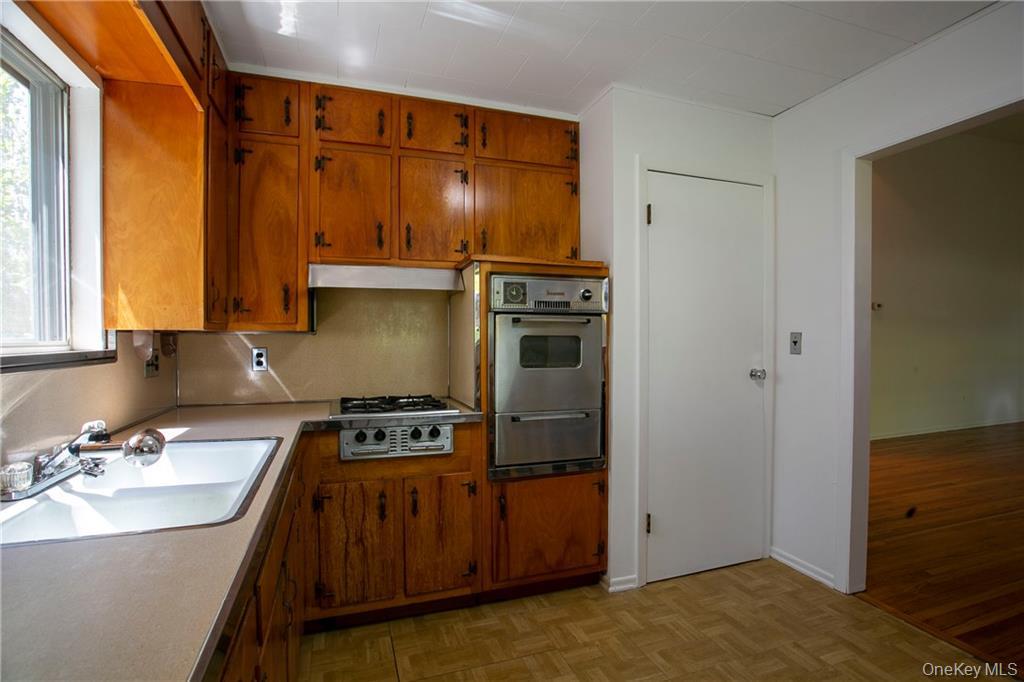 72 Park ave Terrace, Yonkers, NY 10703