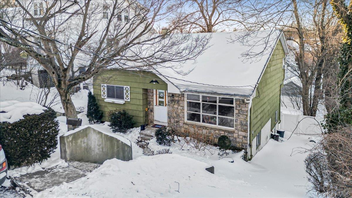 72 Park ave Terrace, Yonkers, NY 10703