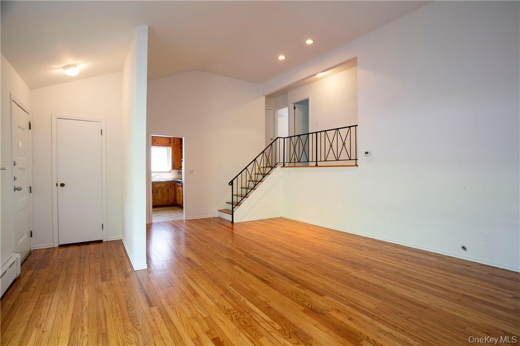 72 Park ave Terrace, Yonkers, NY 10703