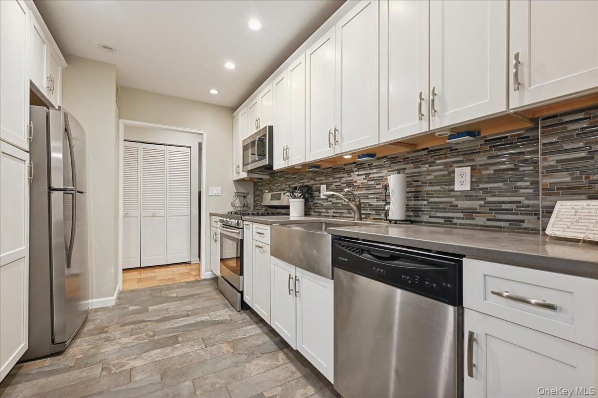 700 Shore Road # 4O, Long Beach, NY 11561