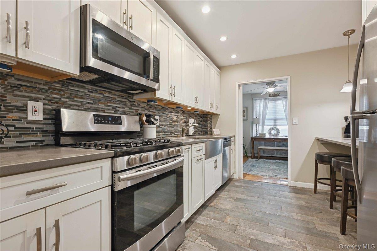 700 Shore Road # 4O, Long Beach, NY 11561