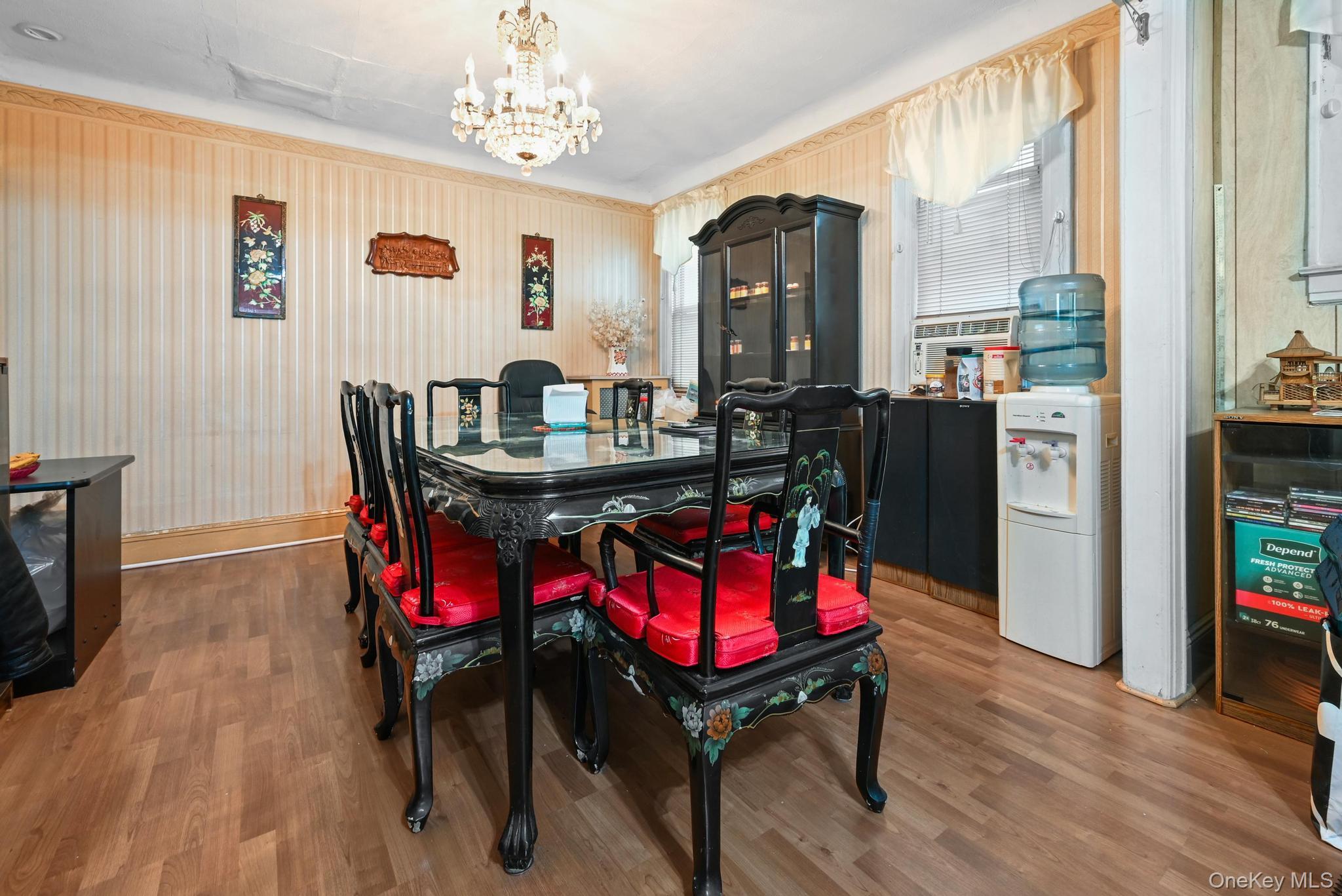 90-21 184th Place, Hollis, NY 11423