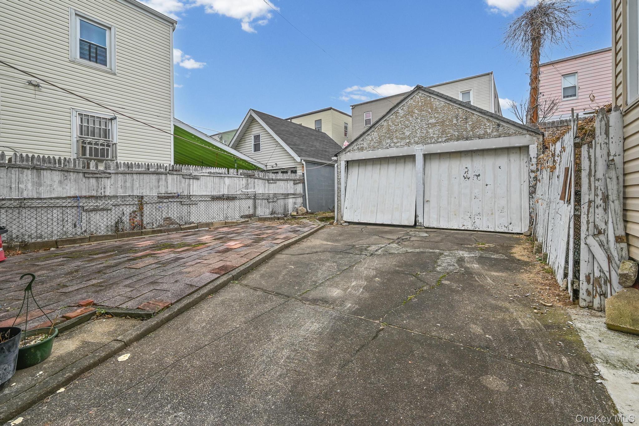 90-21 184th Place, Hollis, NY 11423