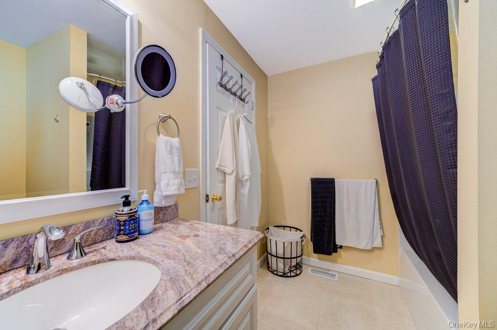 39 Orange Terrace, Middletown, NY 10940