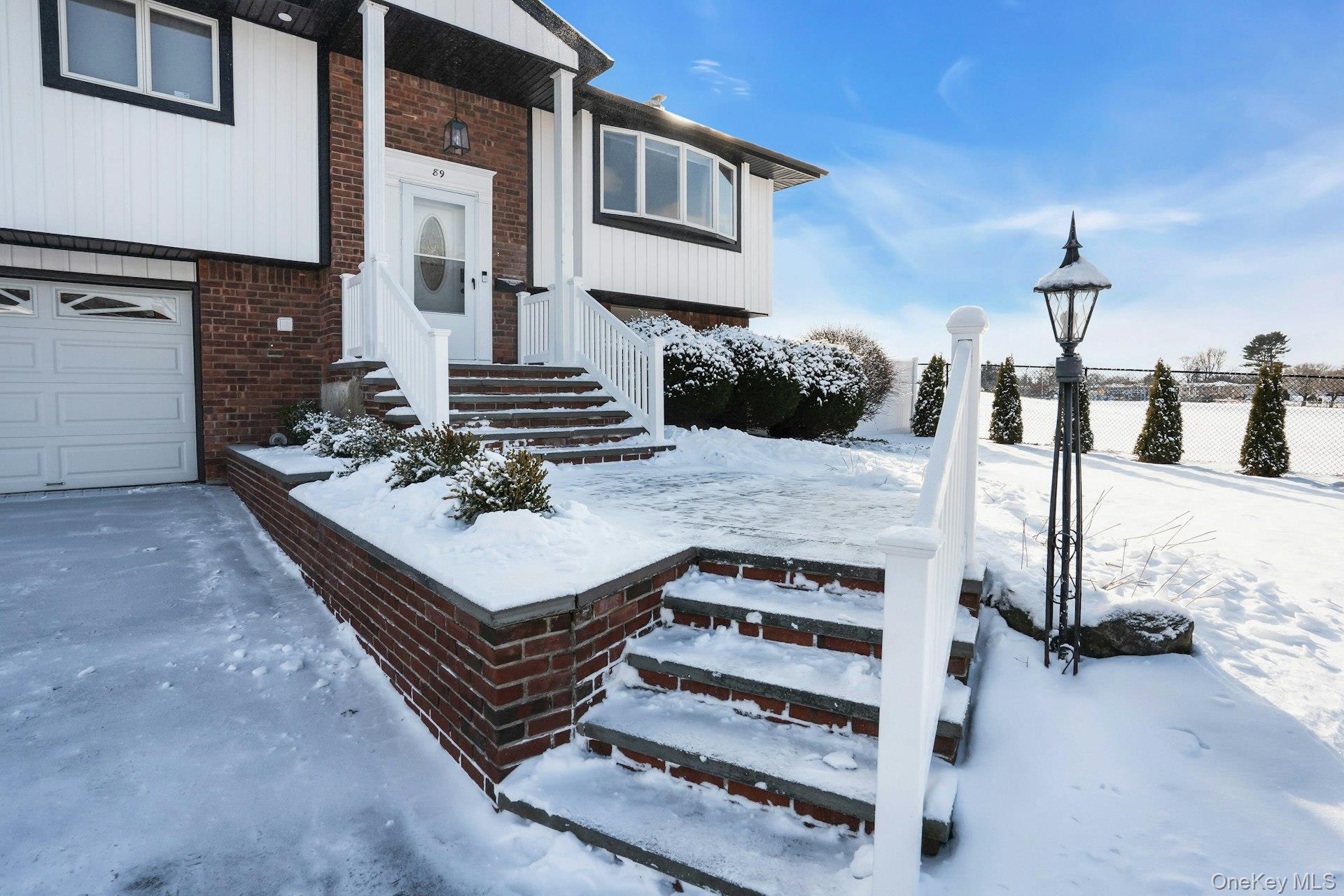 89 Harvest Lane, Commack, NY 11725