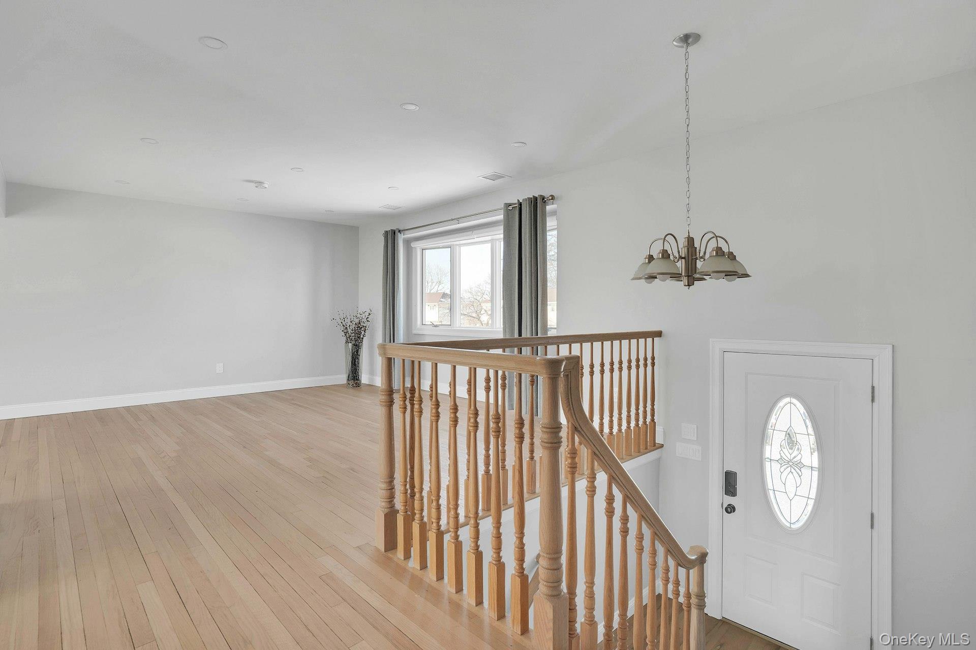 89 Harvest Lane, Commack, NY 11725