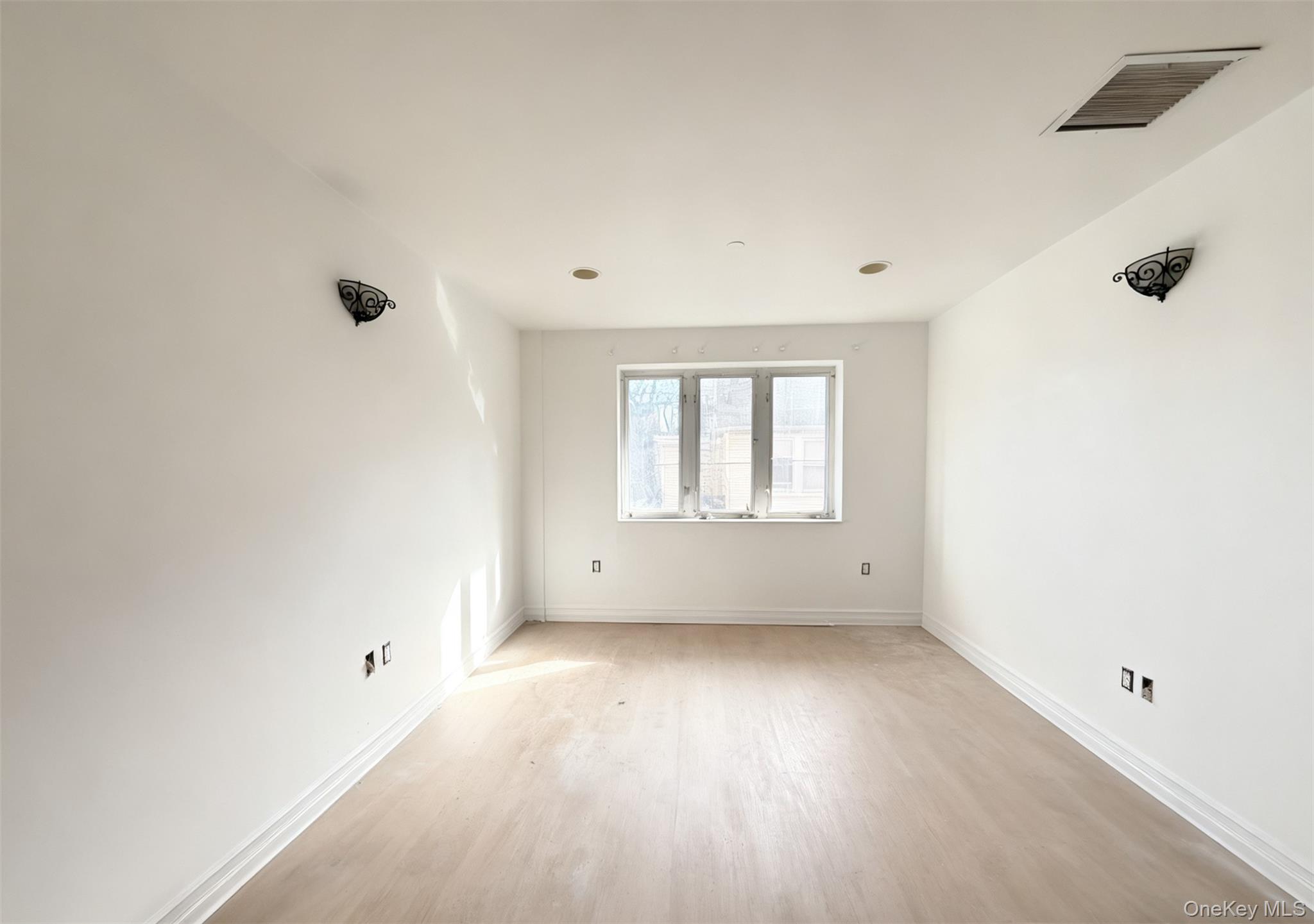 8510 Elmhurst Avenue # 2B, Elmhurst, NY 11373