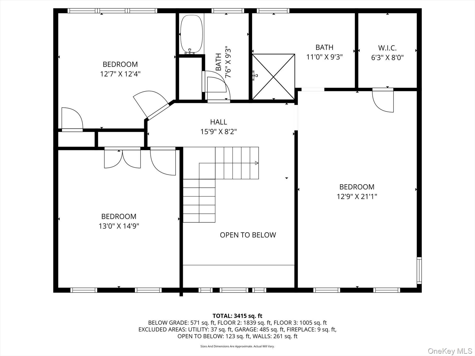 20 Fox Hunt Lane, Cold Spring Harbor, NY 11724