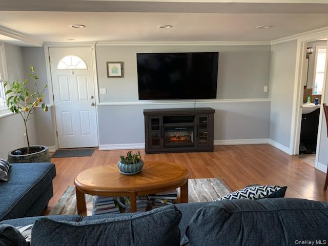 81 Barnes Street, Long Beach, NY 11561