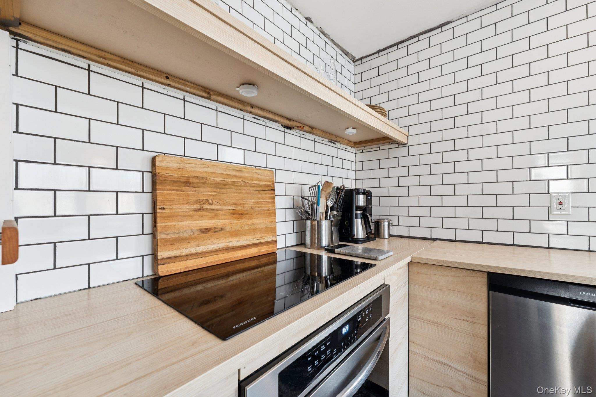 176 Maple Avenue, Flanders, NY 11901