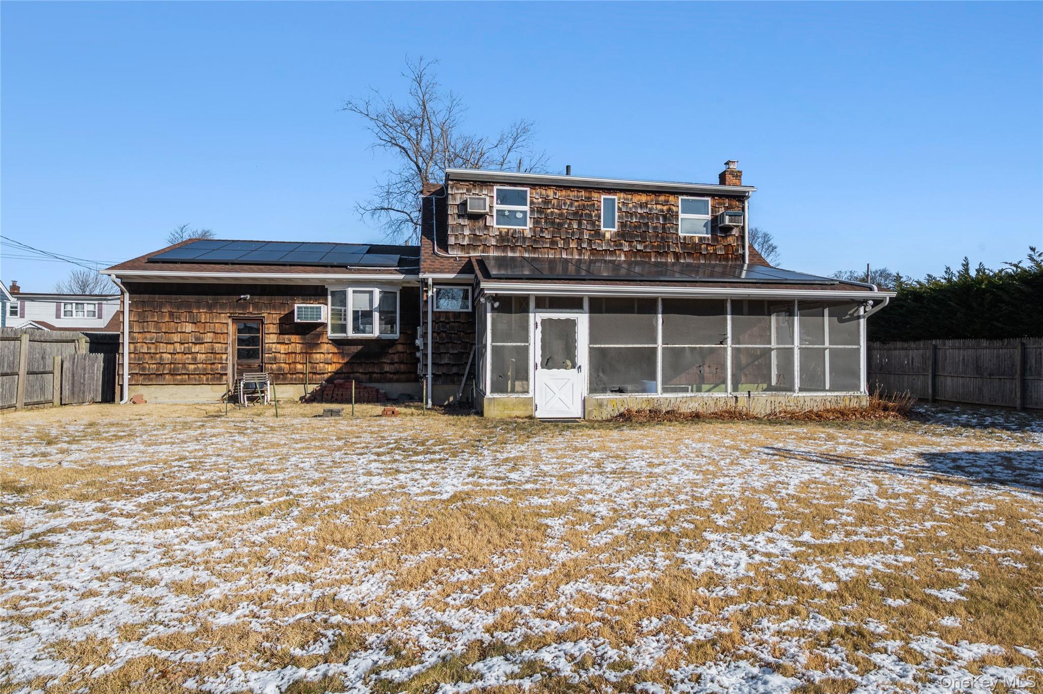 54 31st Street, Copiague, NY 11726