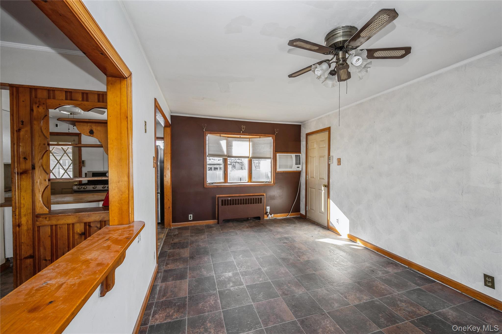 54 31st Street, Copiague, NY 11726