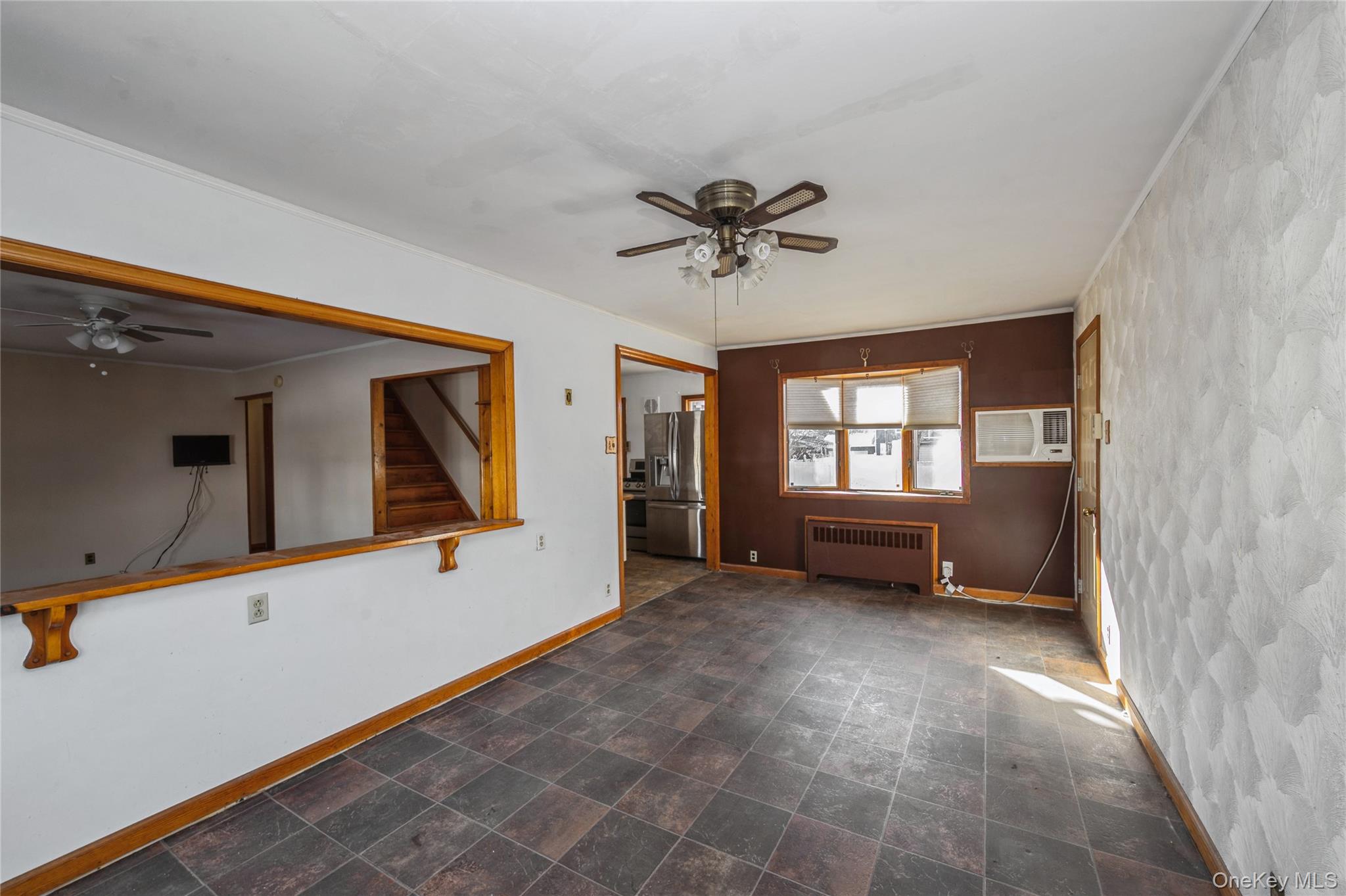 54 31st Street, Copiague, NY 11726