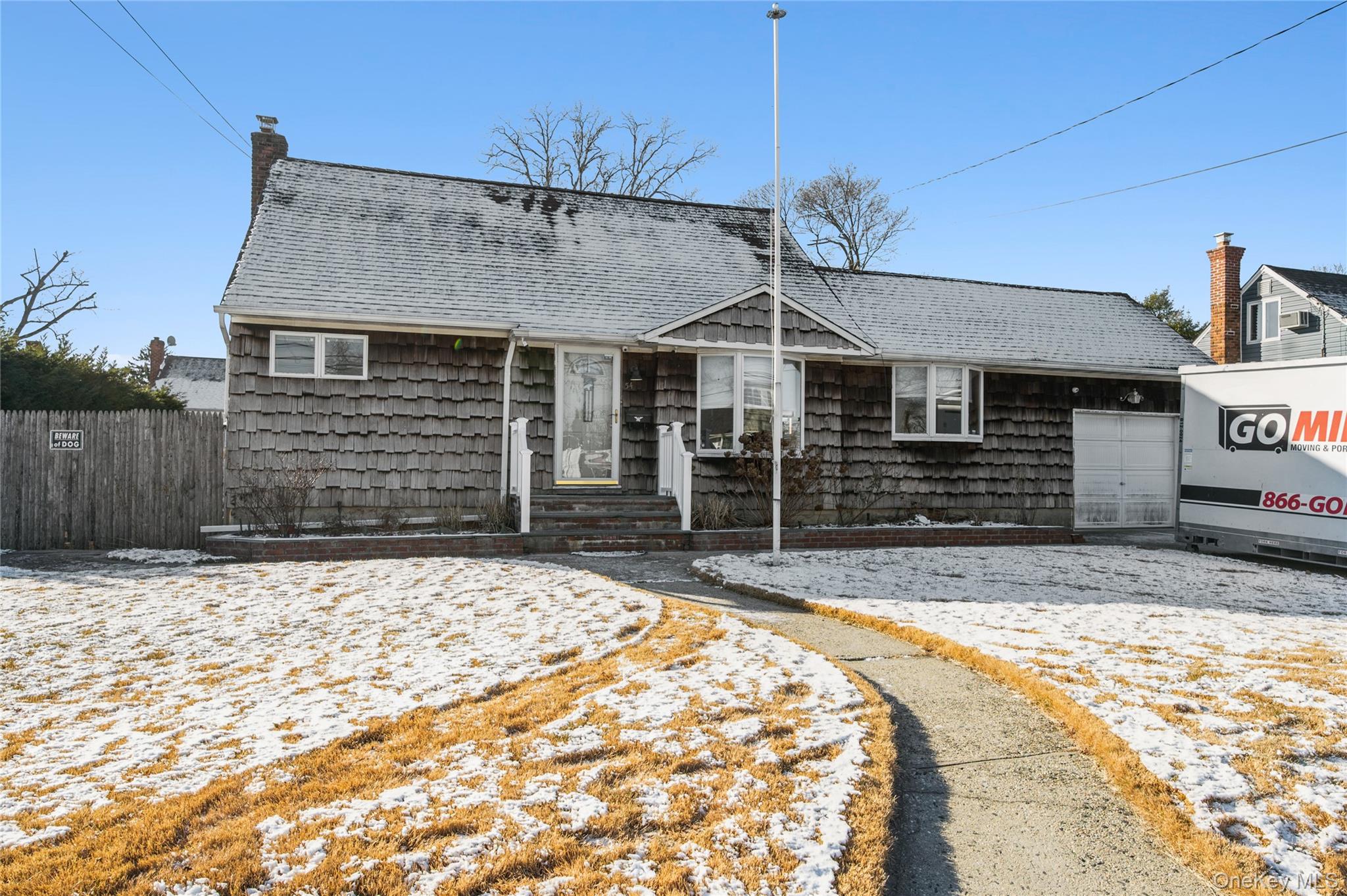 54 31st Street, Copiague, NY 11726