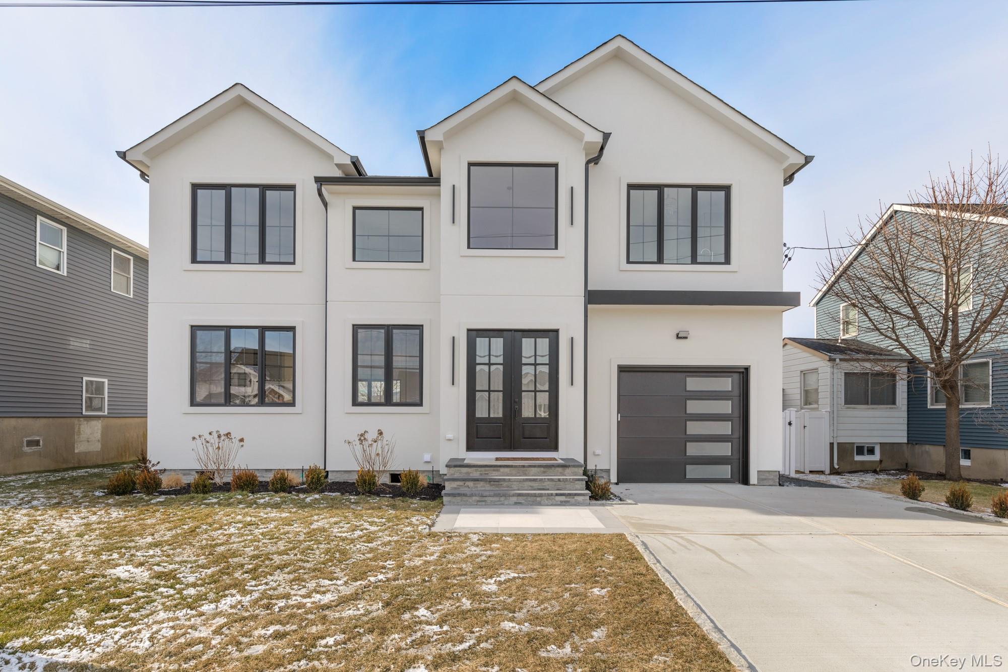 24 Midway Street, Babylon, NY 11702