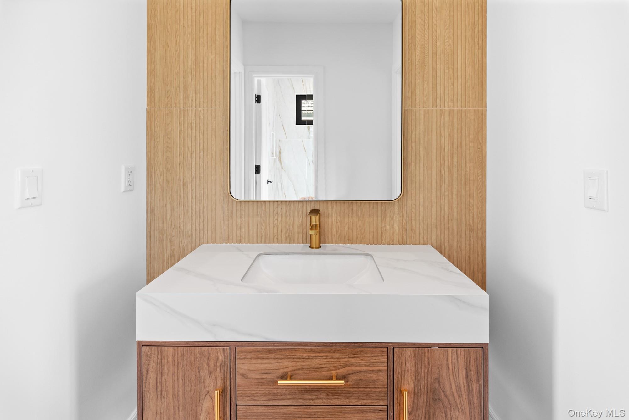 24 Midway Street, Babylon, NY 11702