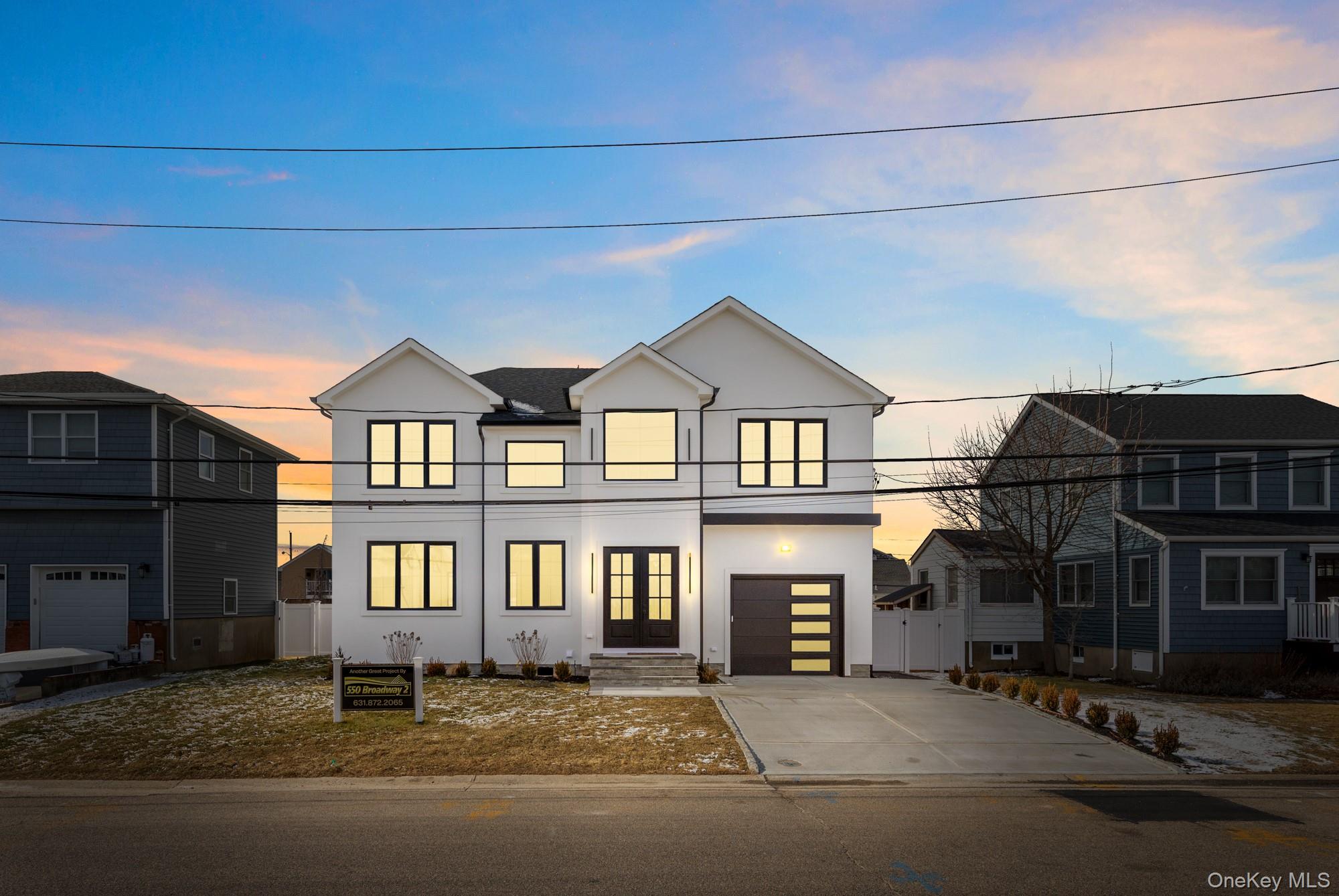 24 Midway Street, Babylon, NY 11702