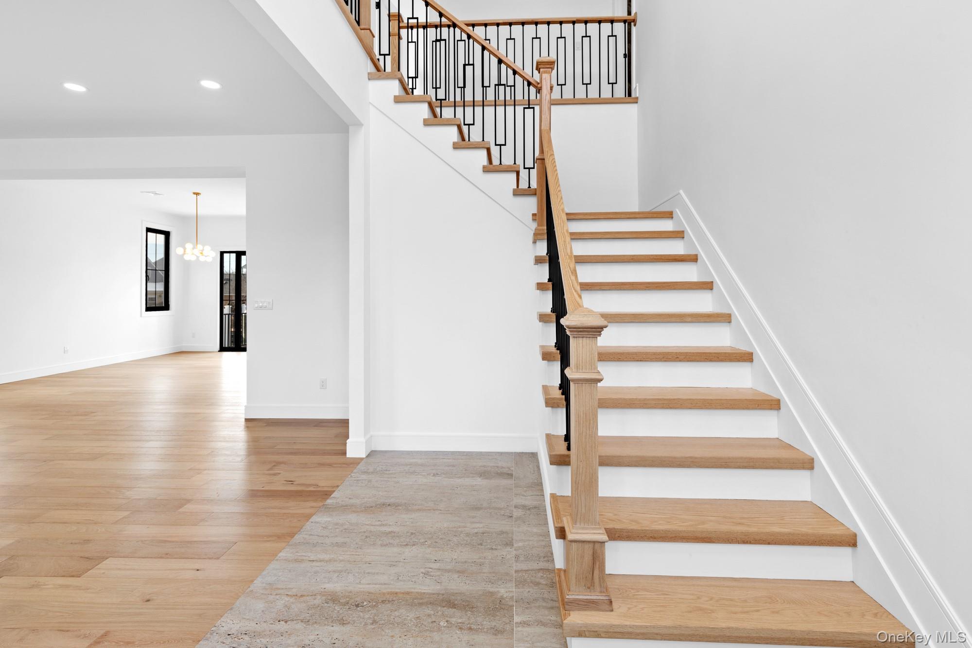 24 Midway Street, Babylon, NY 11702