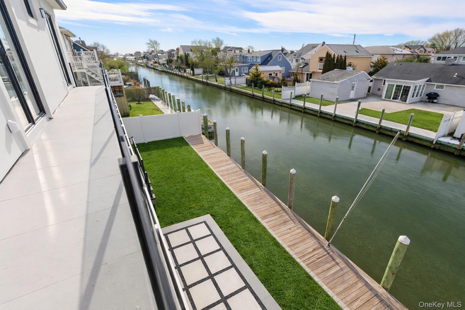 24 Midway Street, Babylon, NY 11702